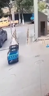 这是什么车，能90度转弯？