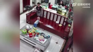 这是真该打真该教育啊！